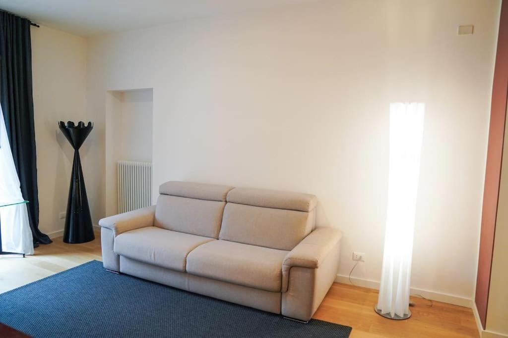 Trasteverina Chic House ローマ エクステリア 写真